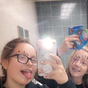 Meet your Posher, Carmen